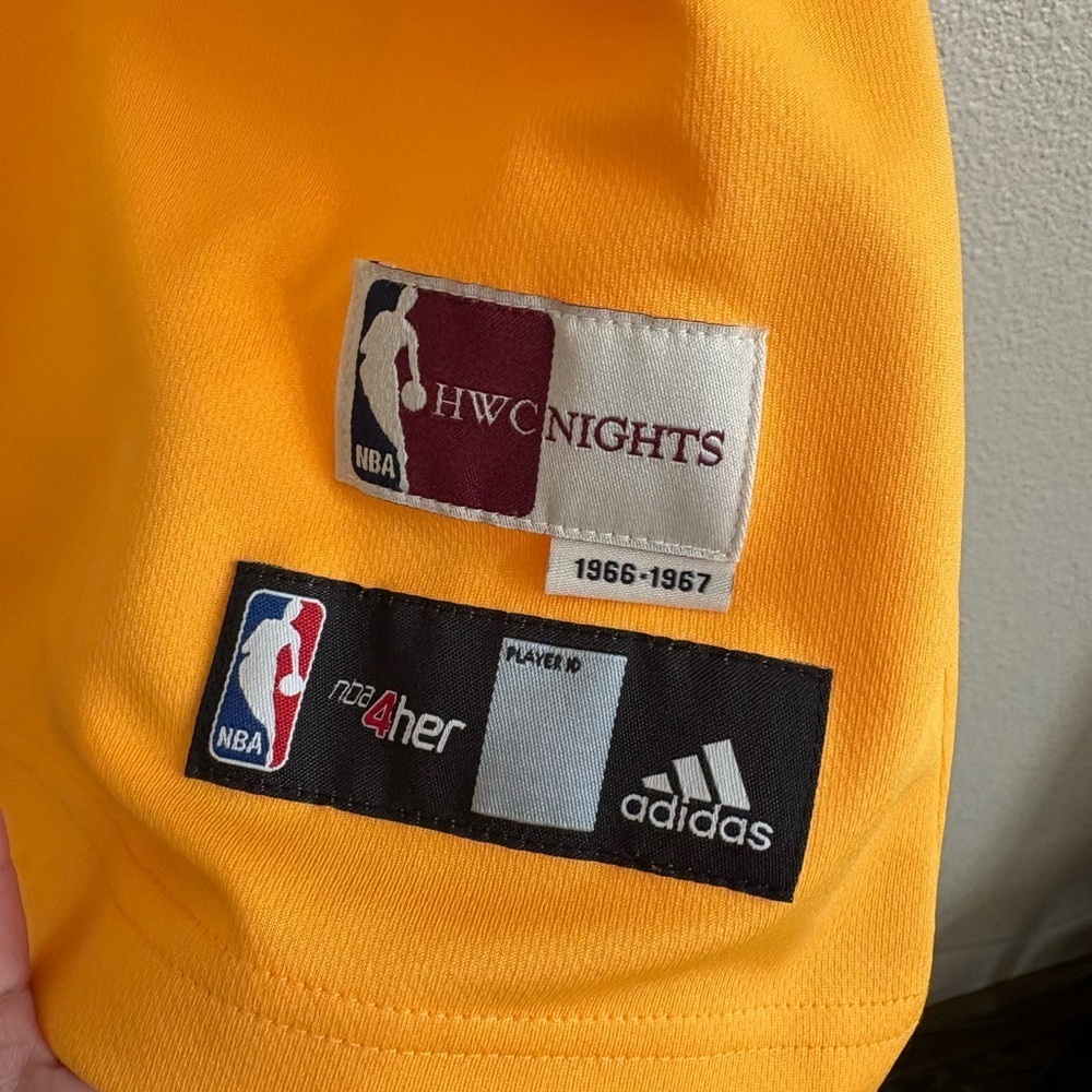 Women’s Adidas Golden State Warriors  Basketball Jersey - Picture 3 of 5